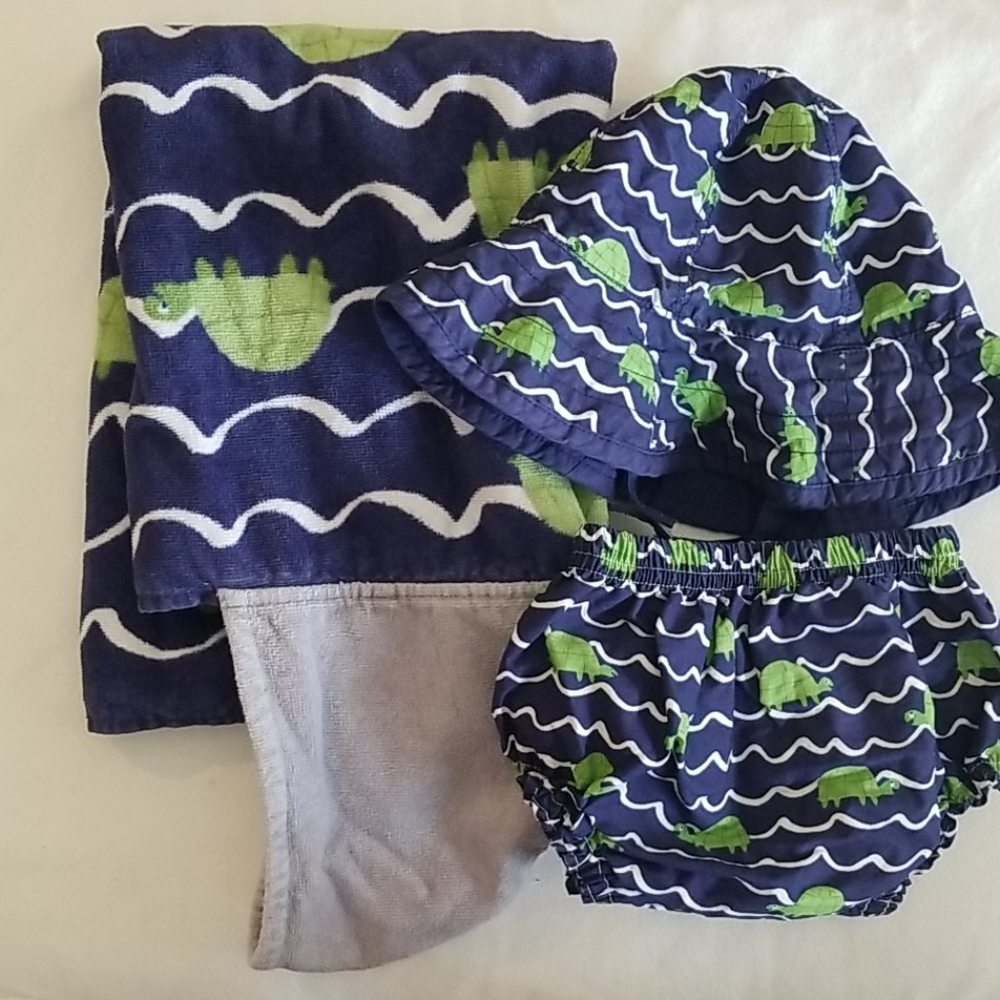 Pottery Barn Kids Turtle swim set